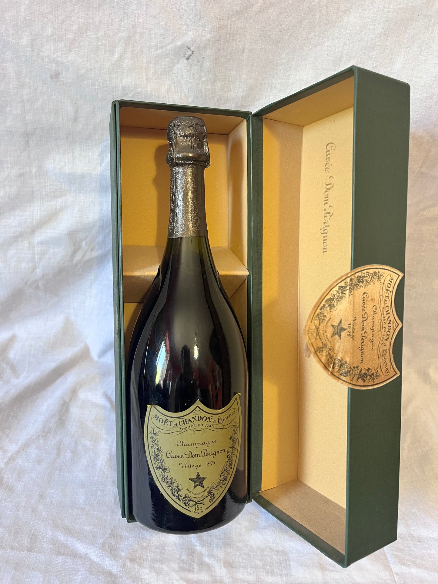DOM PERIGNON 1975
