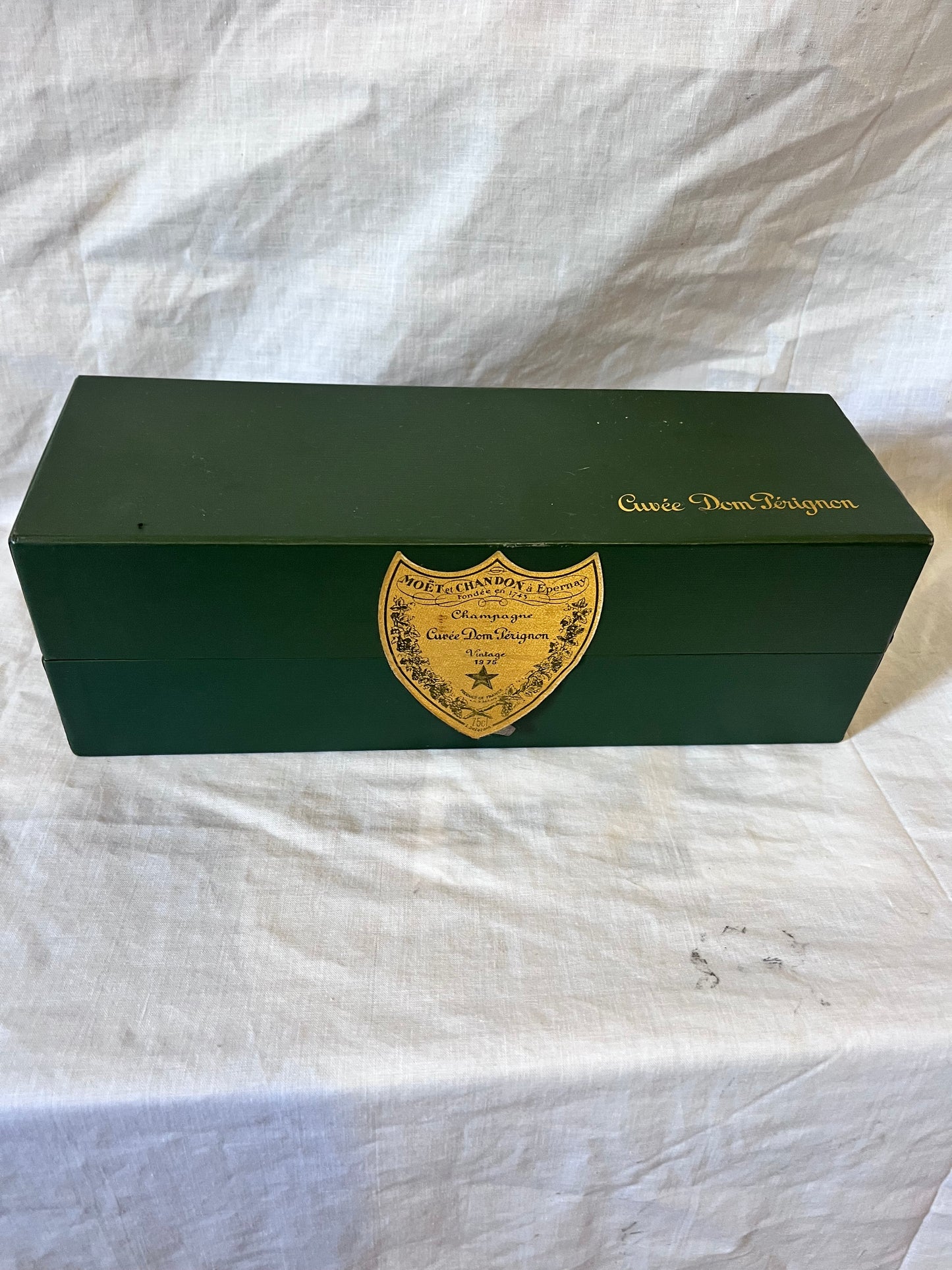 DOM PERIGNON 1975