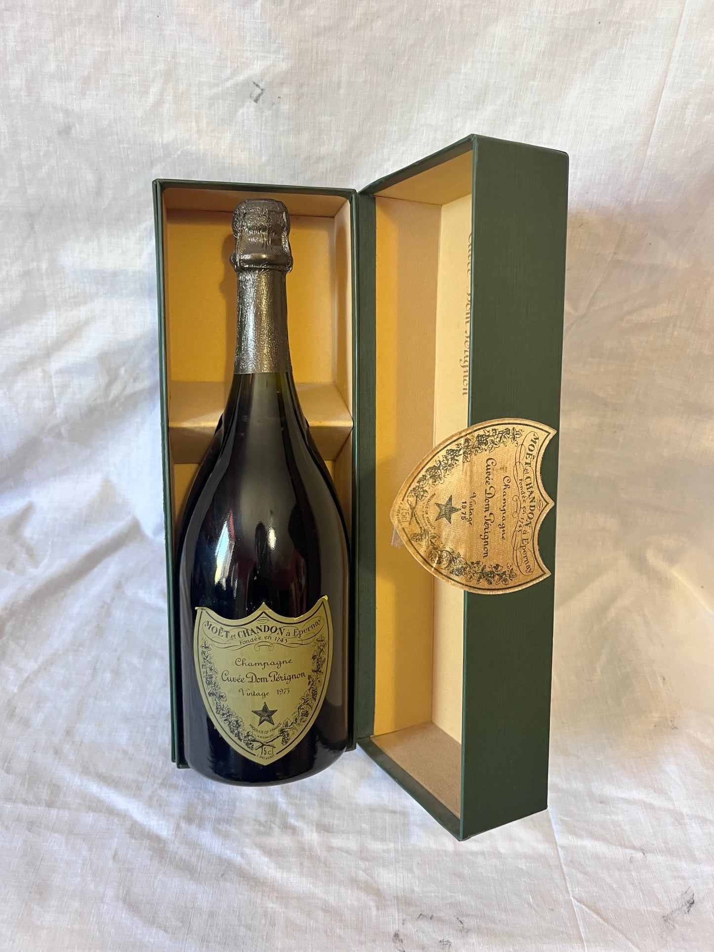 DOM PERIGNON 1975