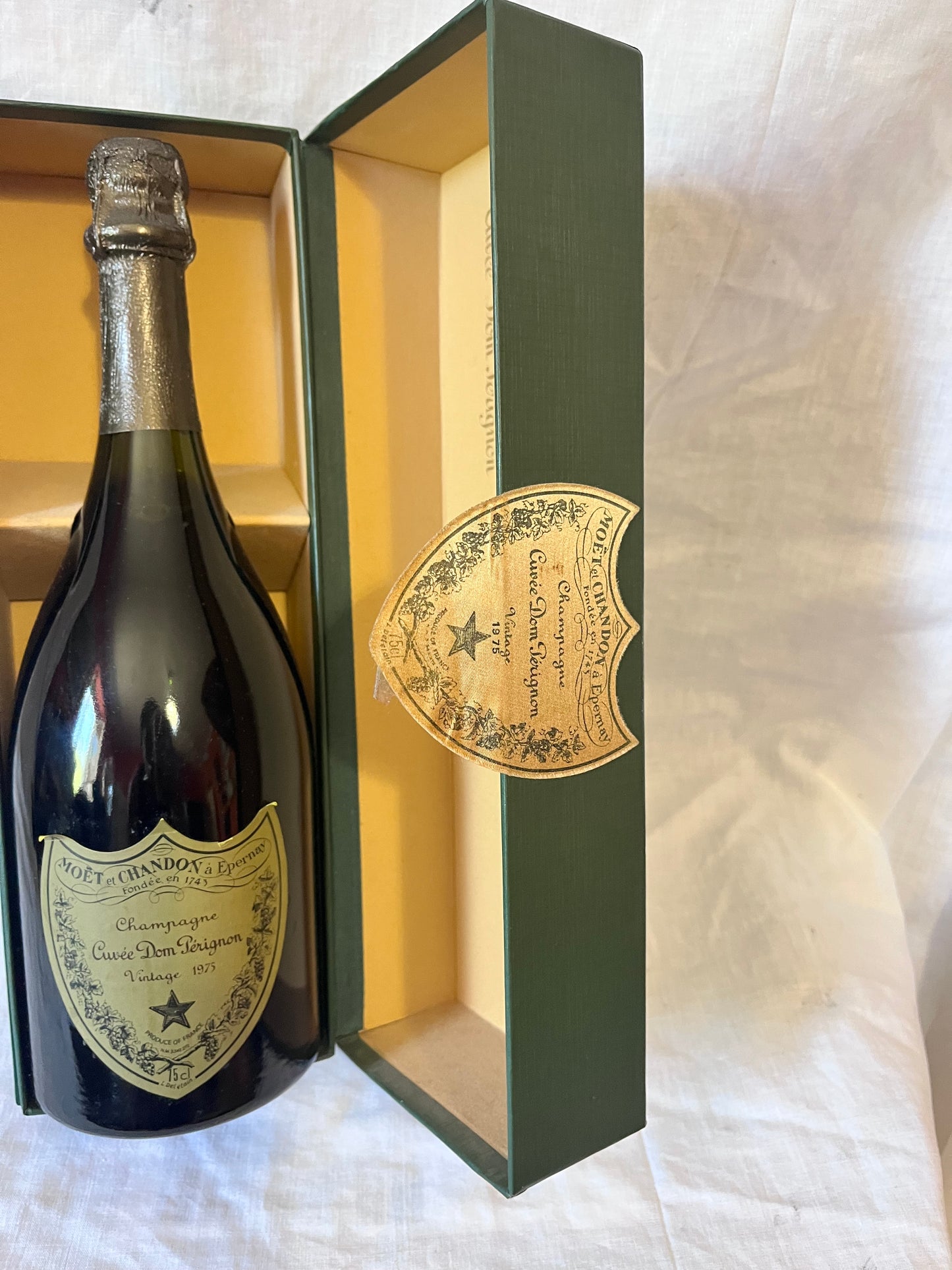DOM PERIGNON 1975