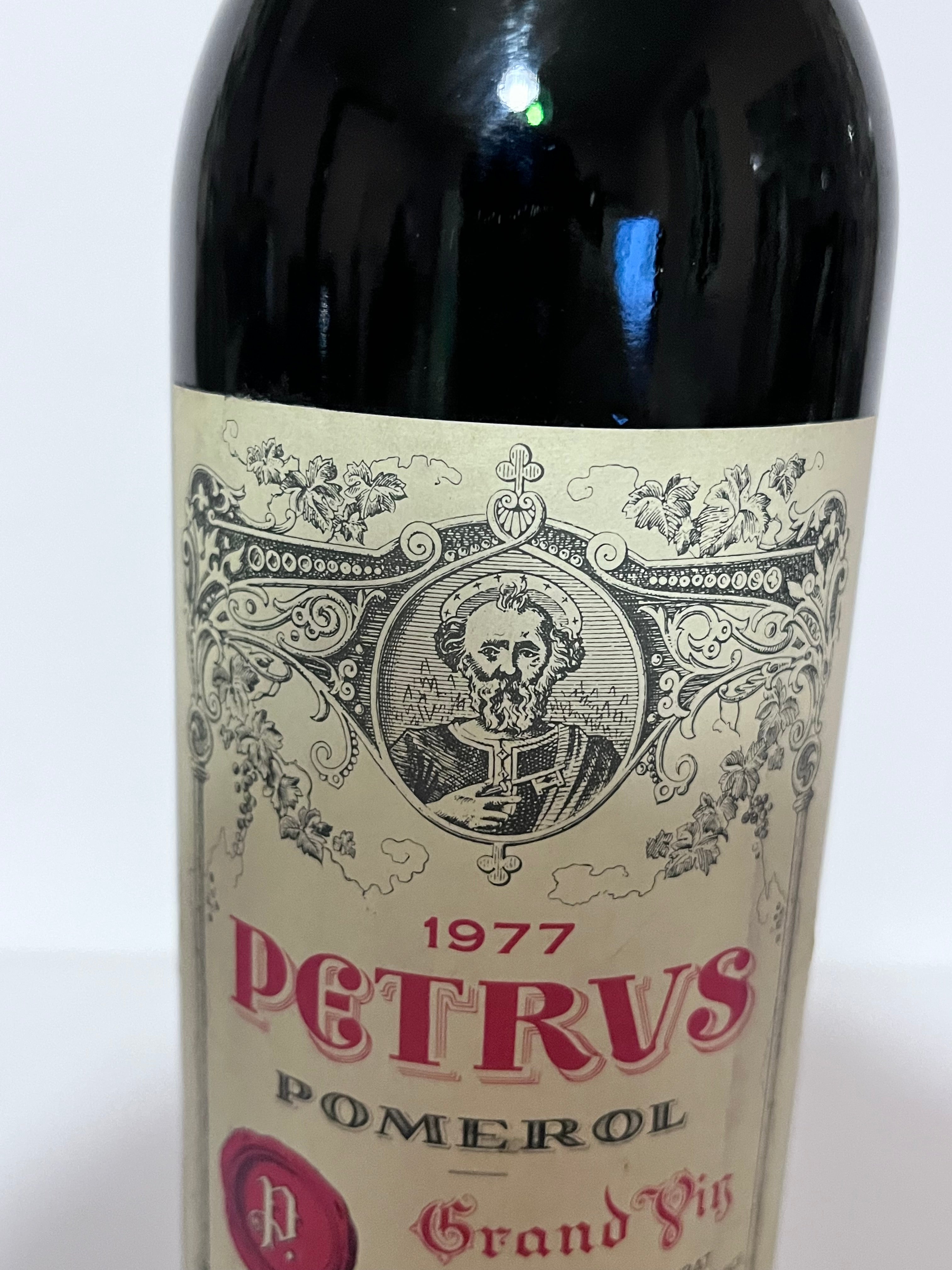 PETRUS 1977 POMEROL – LIVELLO ALTO – BOTTIGLIA STORICA