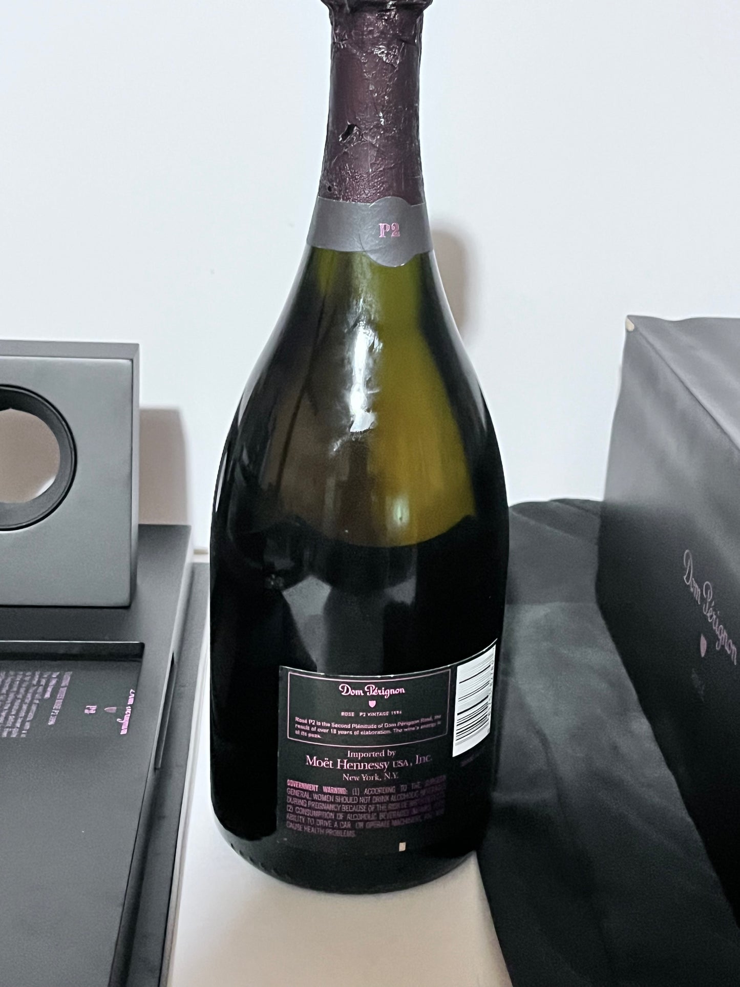DOM PÉRIGNON ROSÉ P2 VINTAGE 1996 – CHAMPAGNE CON COFANETTO ORIGINALE