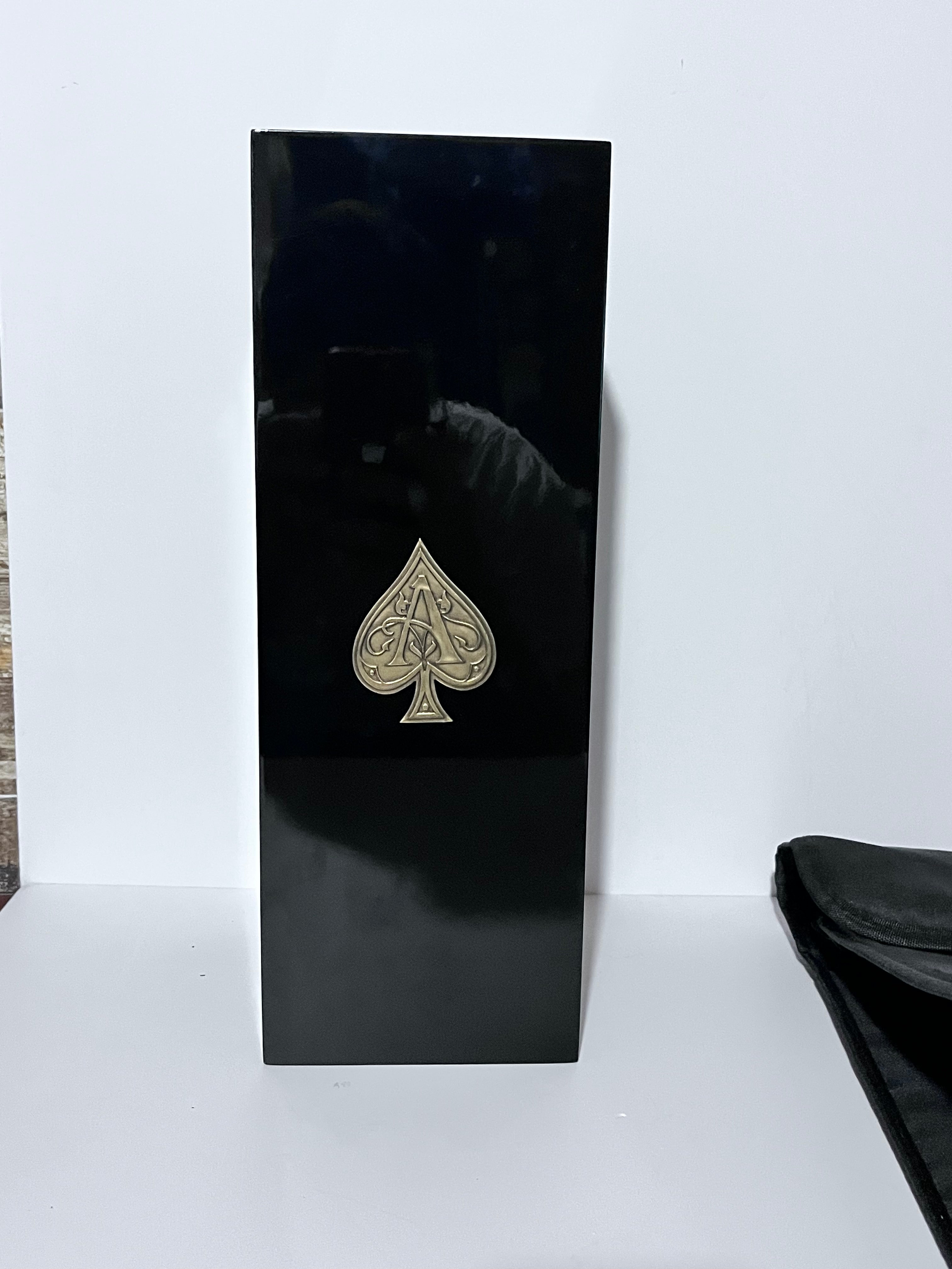 CHAMPAGNE ARMAND DE BRIGNAC BRUT “ACE OF SPADES” 750 ML CON COFANETTO ORIGINALE