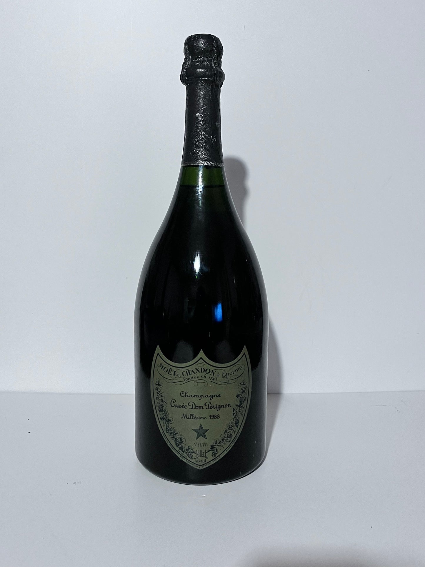 DOM PÉRIGNON CHAMPAGNE MAGNUM 1988 VINTAGE BRUT 1,5L – MOËT & CHANDON
