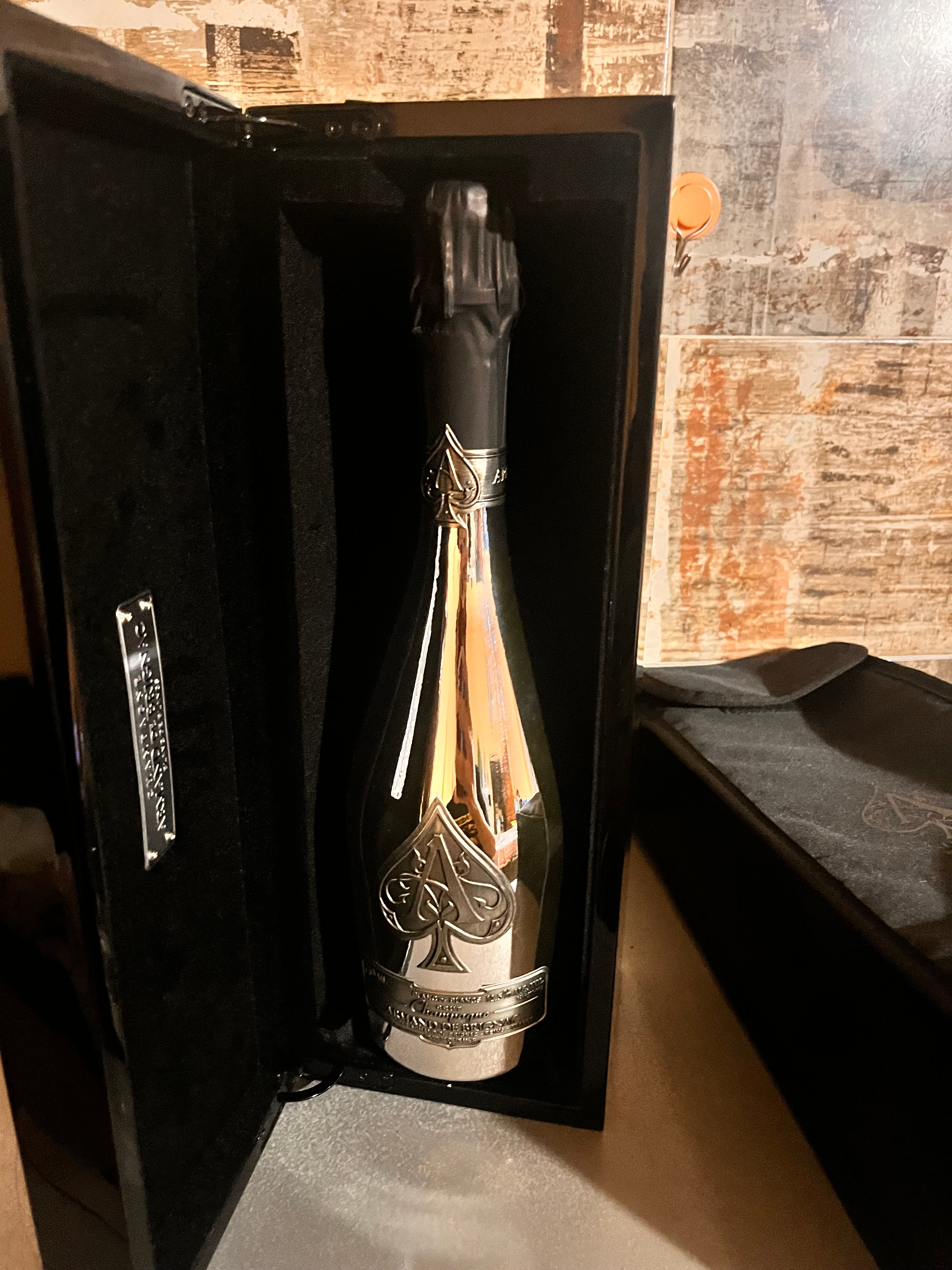 ARMAND DE BRIGNAC BLANC DE BLANCS