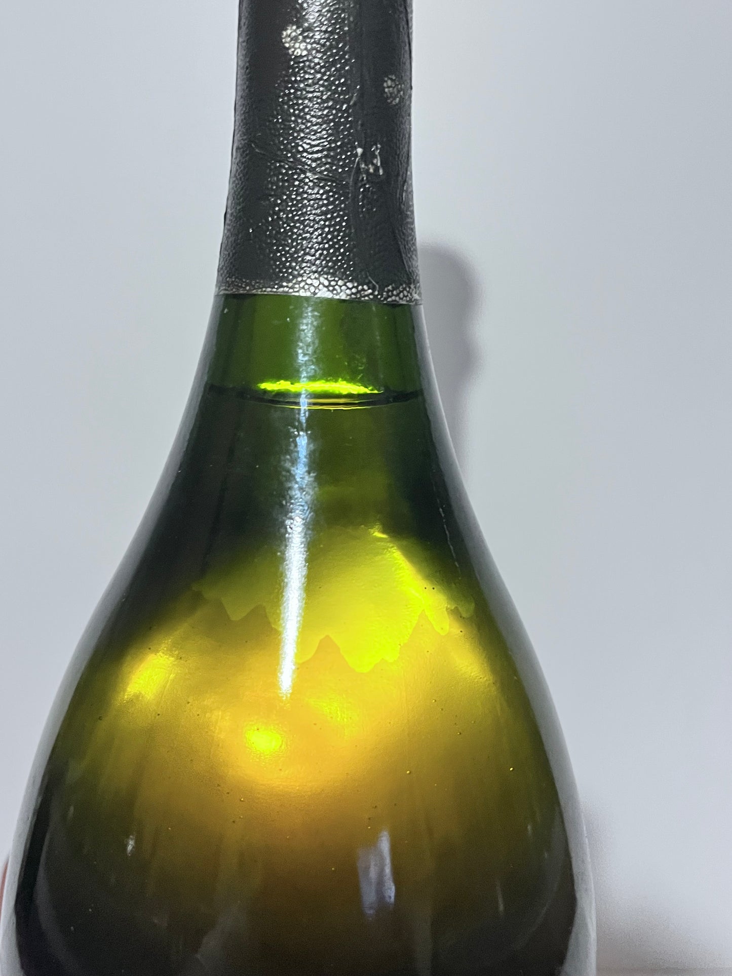 DOM PÉRIGNON CHAMPAGNE MAGNUM 1988 VINTAGE BRUT 1,5L – MOËT & CHANDON