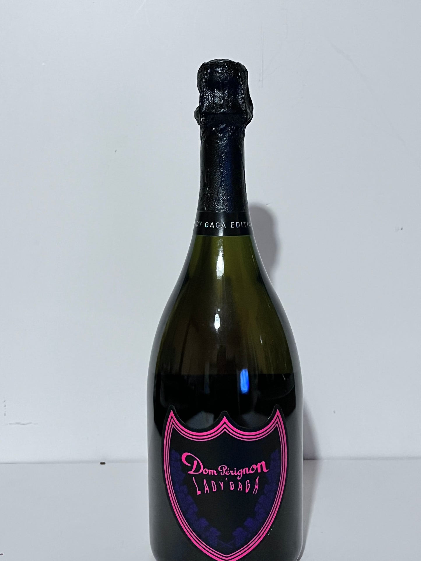 DOM PÉRIGNON × LADY GAGA ROSÉ VINTAGE 2008 LUMINOUS