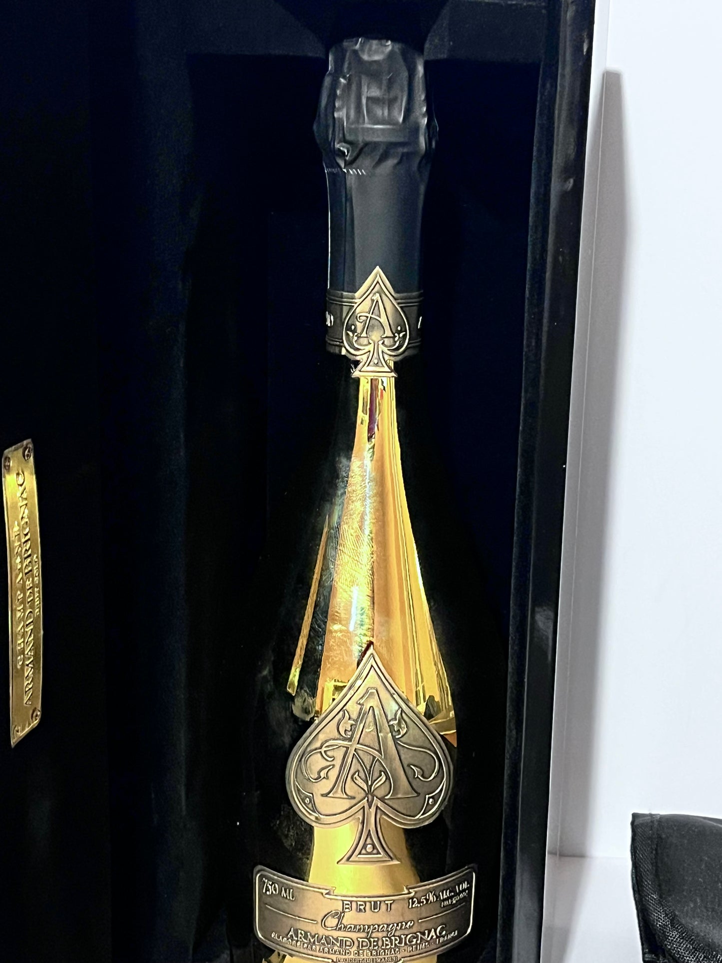 CHAMPAGNE ARMAND DE BRIGNAC BRUT “ACE OF SPADES” 750 ML CON COFANETTO ORIGINALE