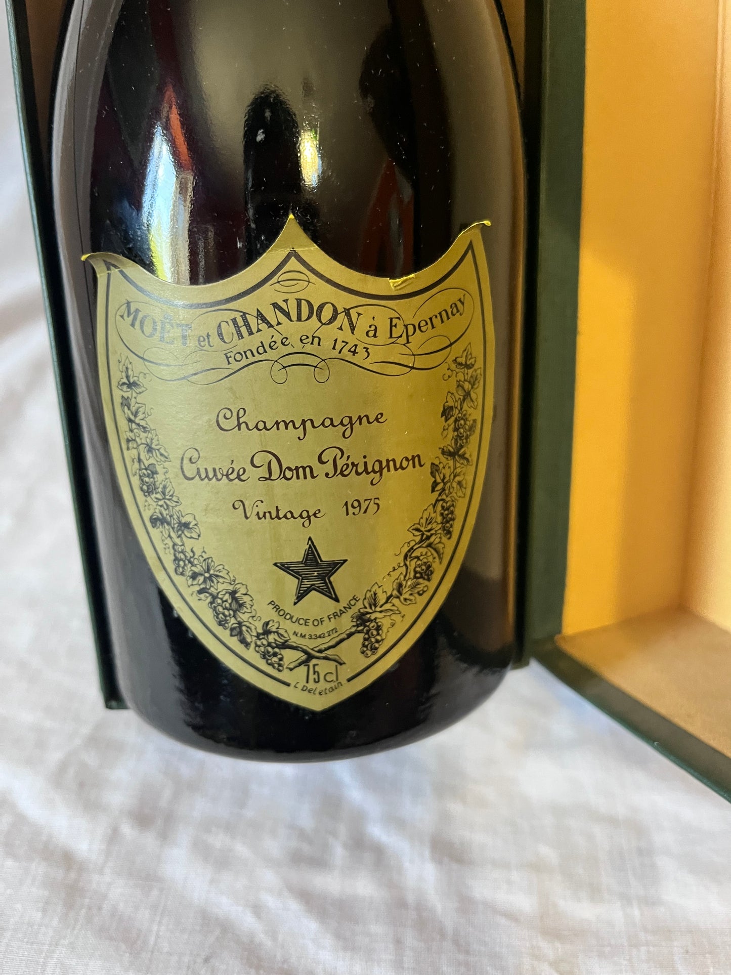 DOM PERIGNON 1975