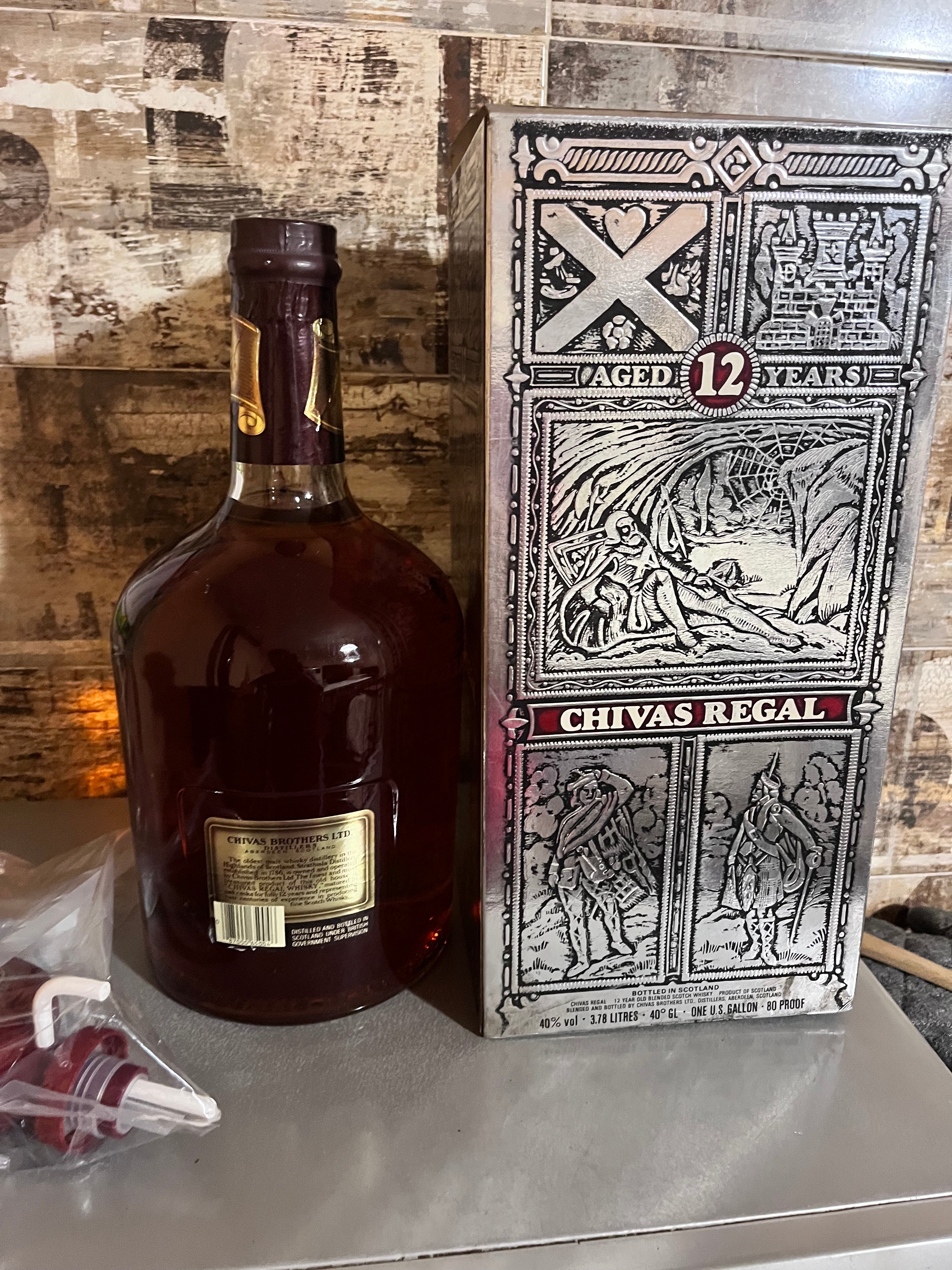 CHIVAS REGAL 3,78 L 12 anni