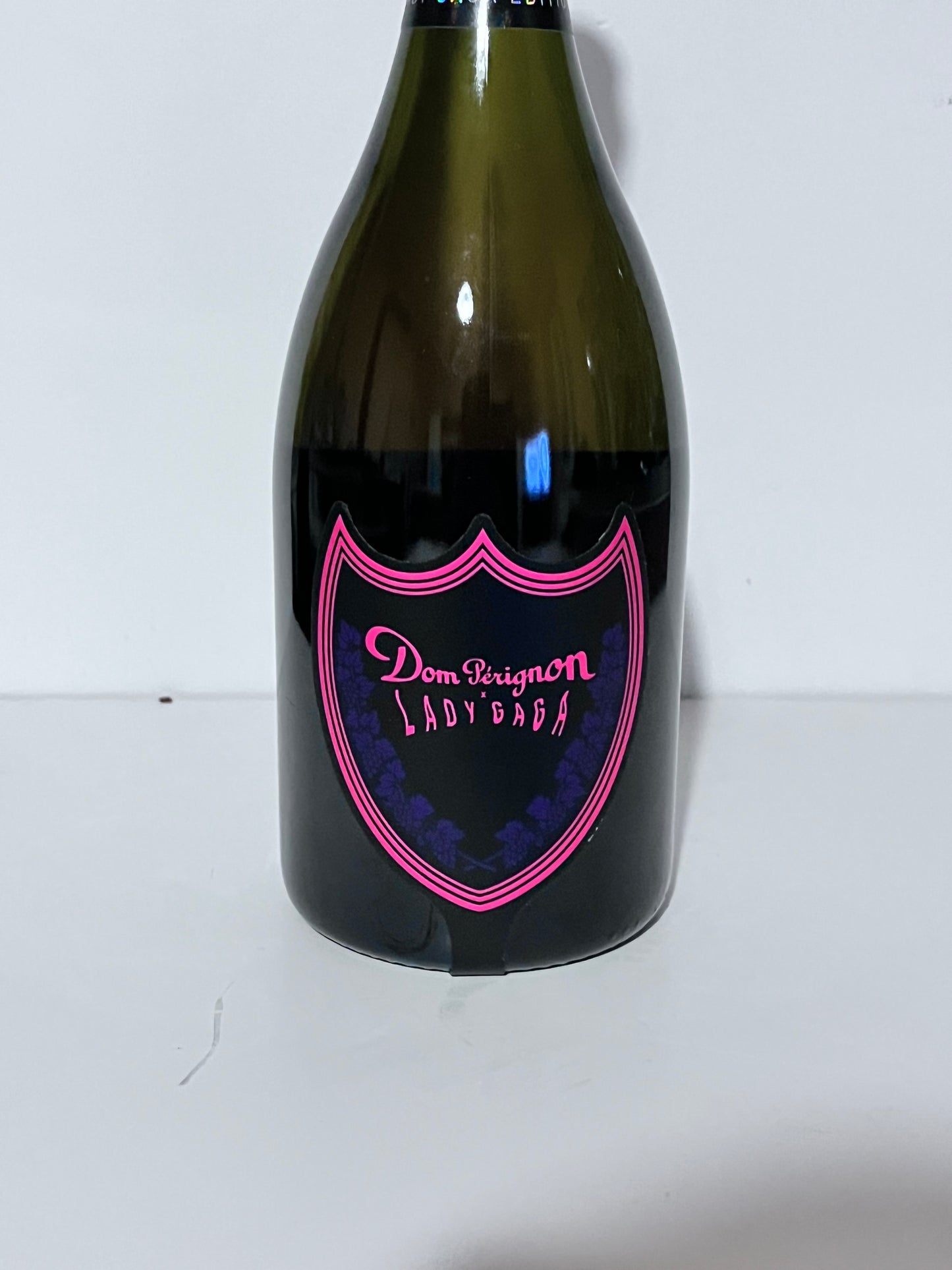 DOM PÉRIGNON × LADY GAGA ROSÉ VINTAGE 2008 LUMINOUS