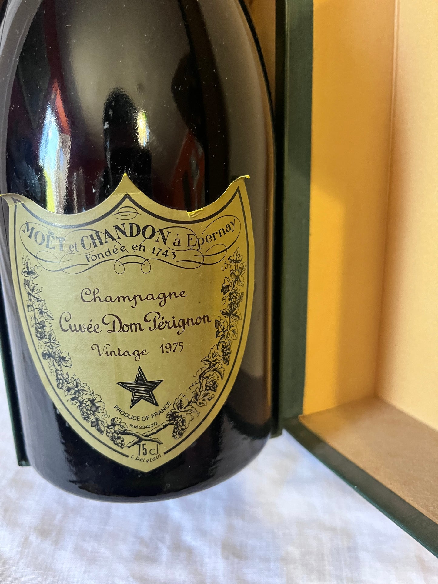 DOM PERIGNON 1975