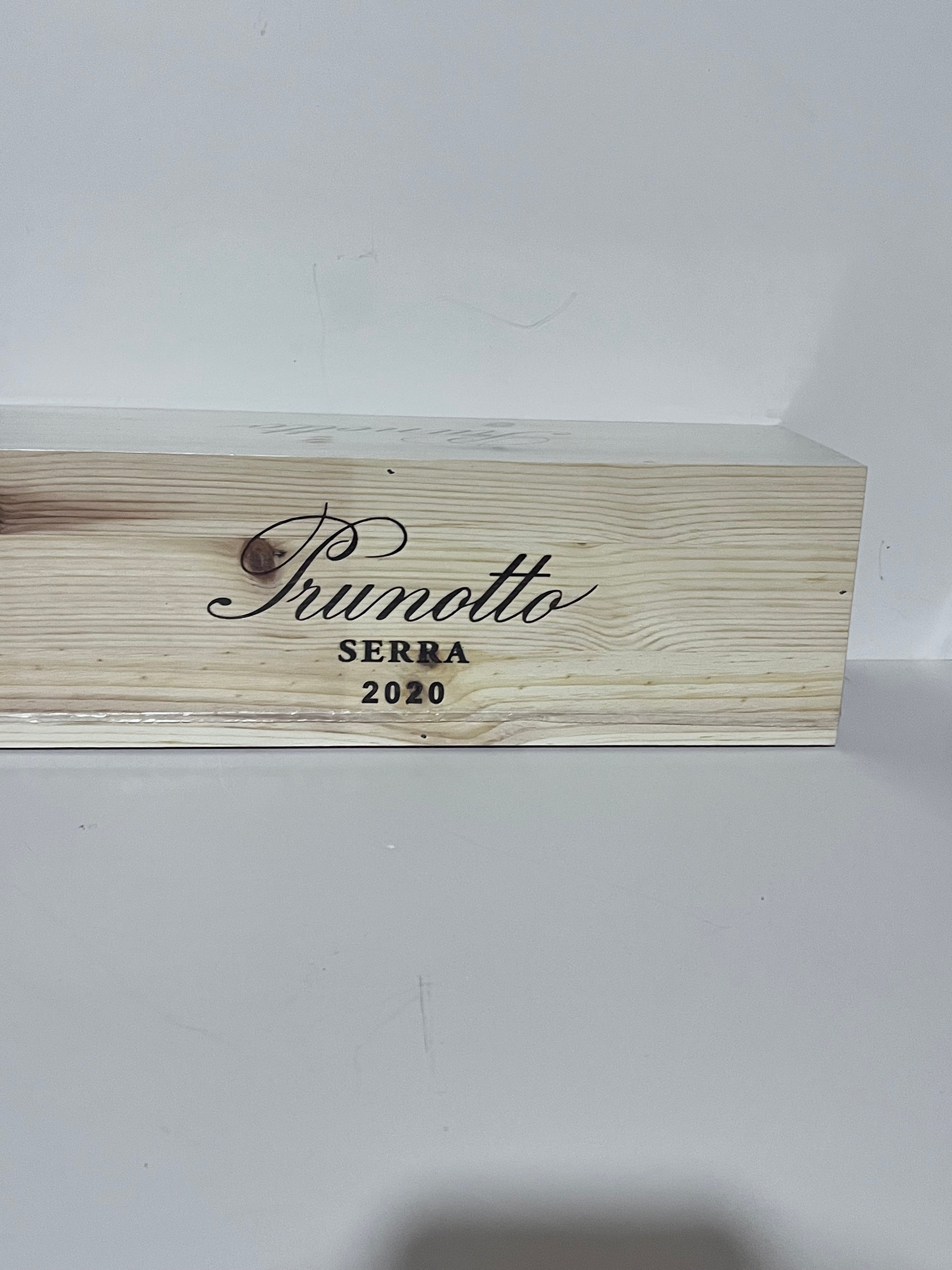 CASSETTA IN LEGNO PRUNOTTO BAROLO SERRA 2020 – MAGNUM 1,5 L